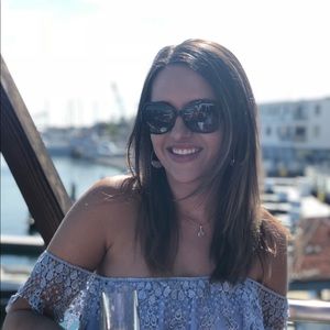 Meet your Posher, Molly